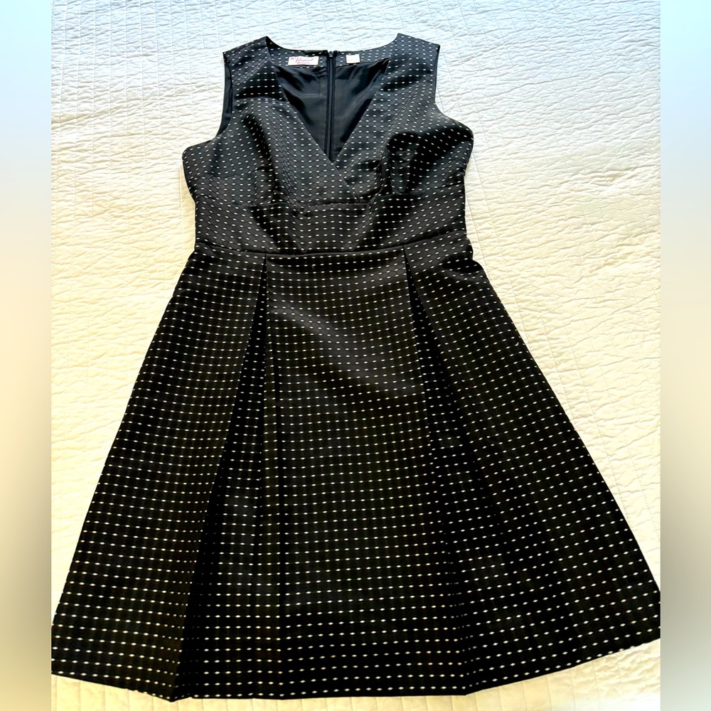 Beautiful Penguin polka dot cocktail dress size small